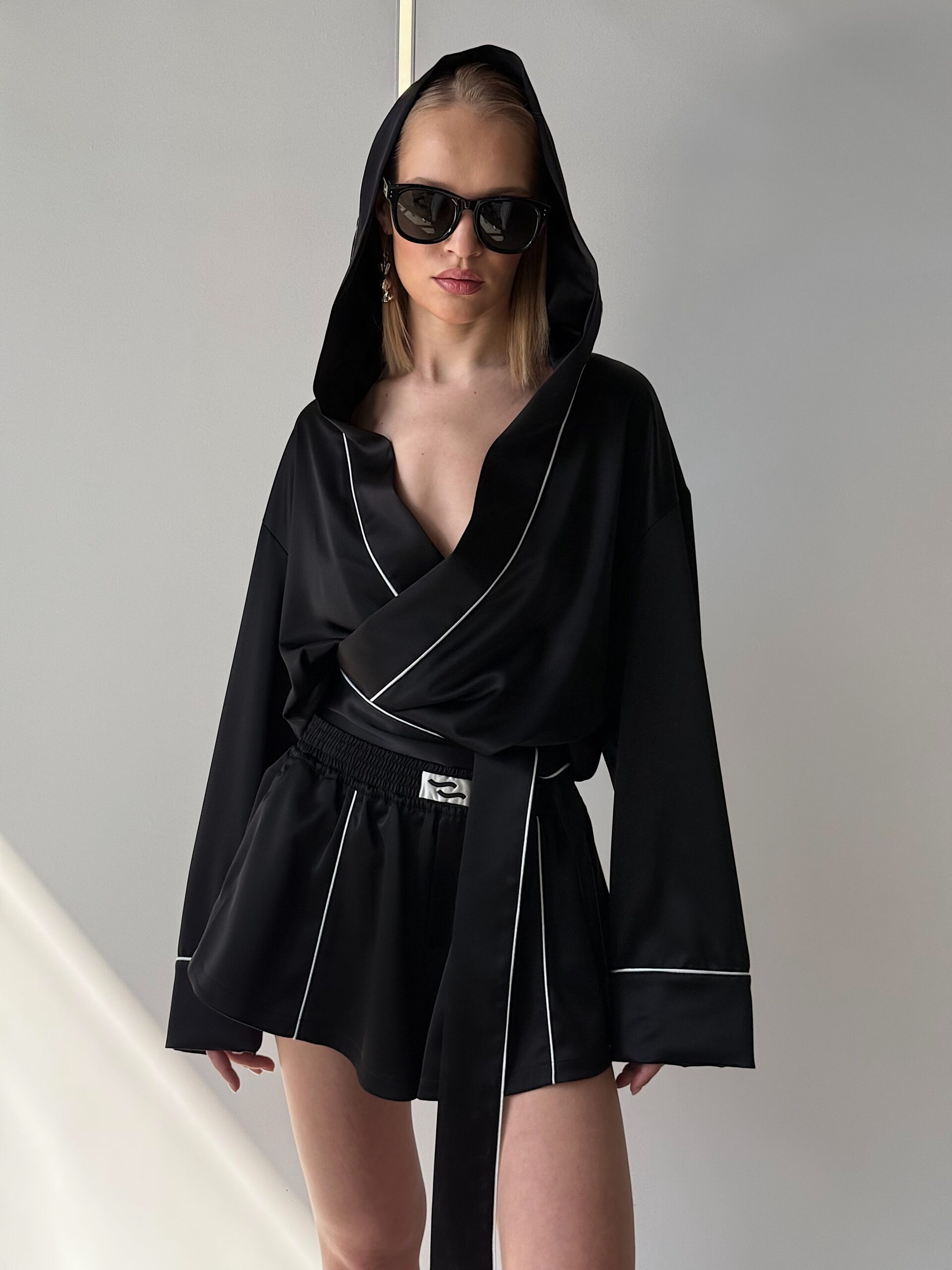 Очки Edson D-Frame Sunglasses in Black — изображение 6